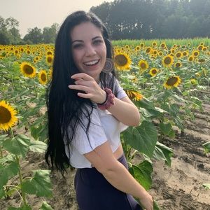 Meet your Posher, Caroline